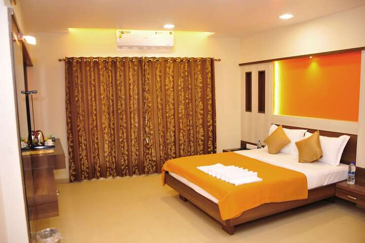 Room 4 of 23