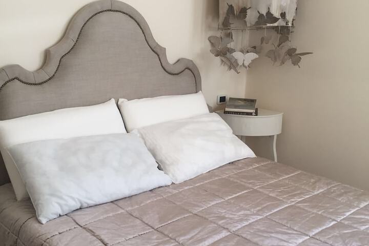Room 4 of 44