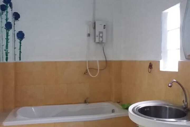 Room 124 of 150