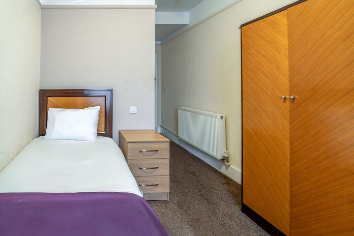 Room 33 of 101