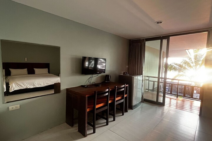 Room 17 of 53