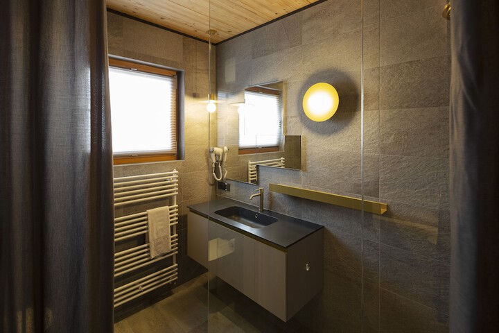 Room 14 of 47