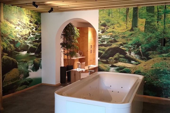 Spa 41 of 76