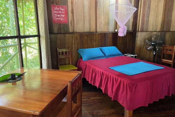 Room 6 of 22