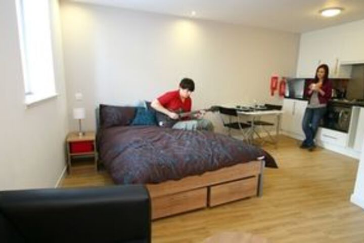 Room 3 of 9