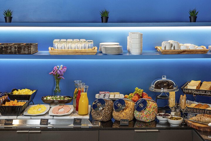 Breakfast/Coffee Service 20 of 36