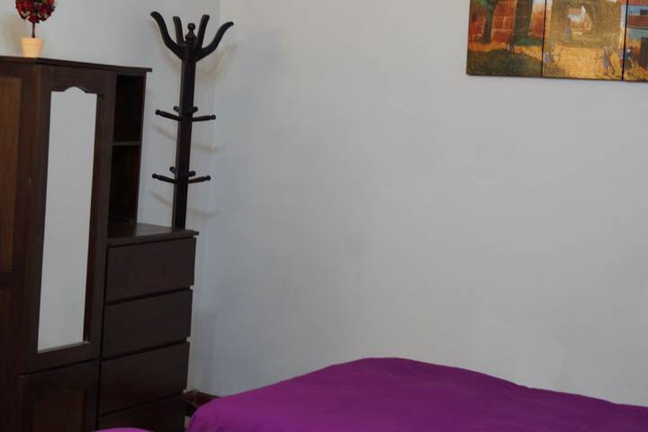 Room 27 of 110
