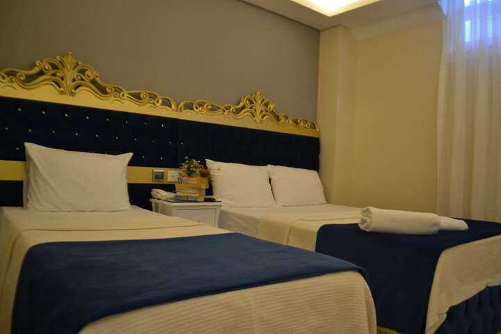 Room 18 of 74