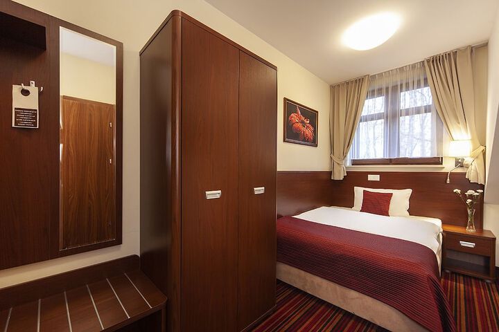Room 8 of 54