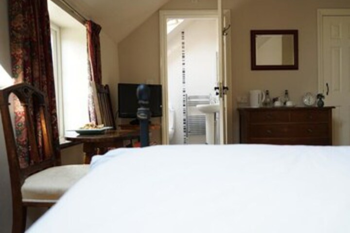 Room 68 of 98