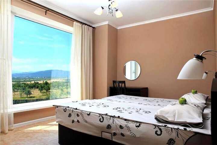 Room 26 of 32