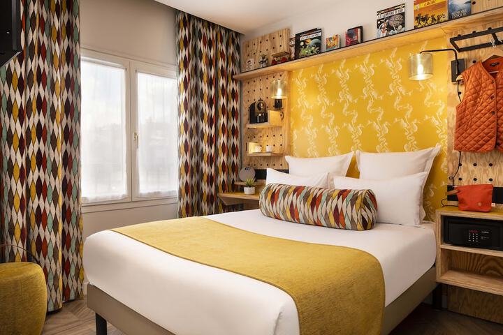Room 35 of 135
