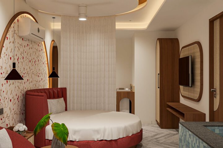 Room 7 of 12
