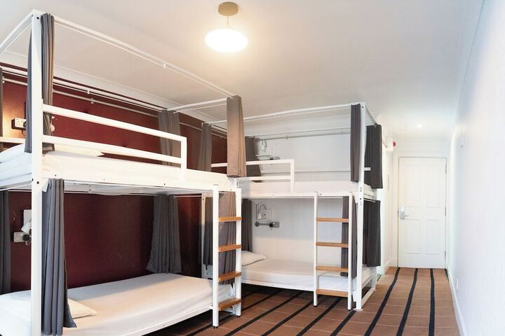 Room 34 of 75