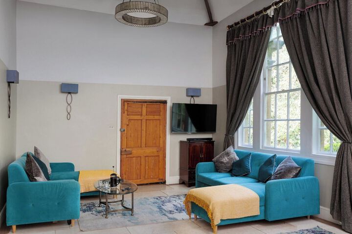 Room 9 of 28