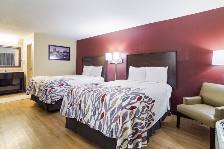 Deluxe 2 Double Beds (1 of 3)