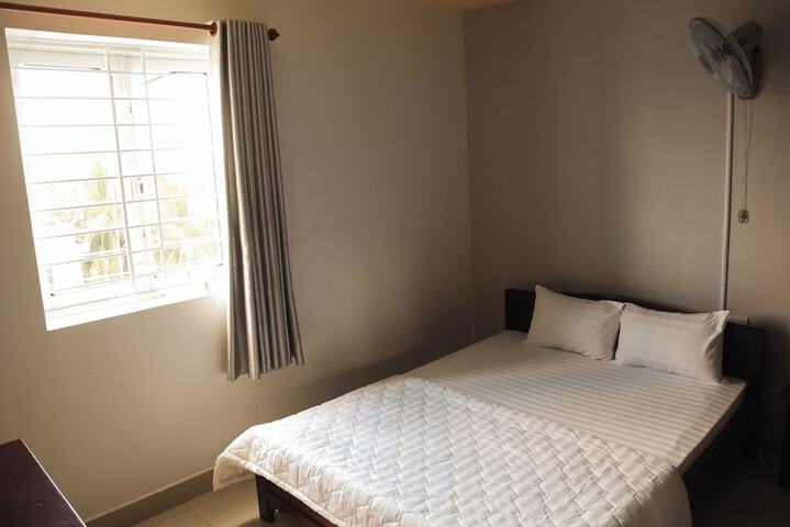 Room 6 of 26