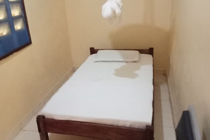 Room 5 of 27