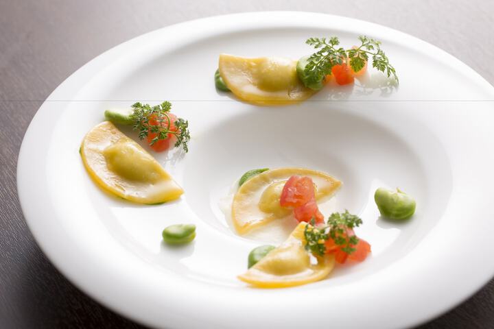 Dining 98 of 175