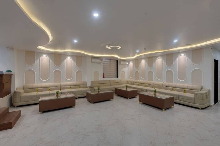 Hotel Interior 10 of 48