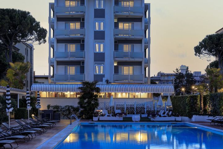 Hotel 121 of 125