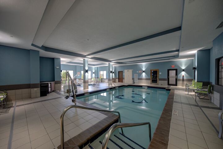 Pool 12 of 27
