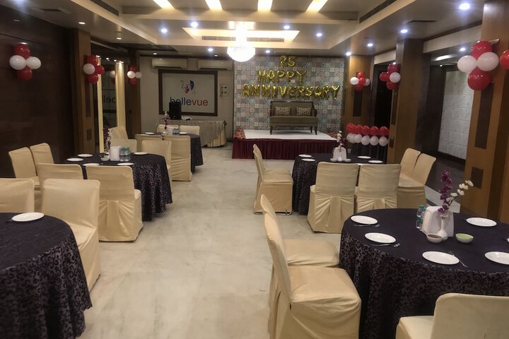 Ballroom/Hall 254 of 288