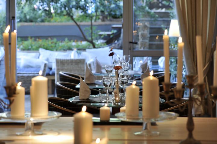 Dining 54 of 85