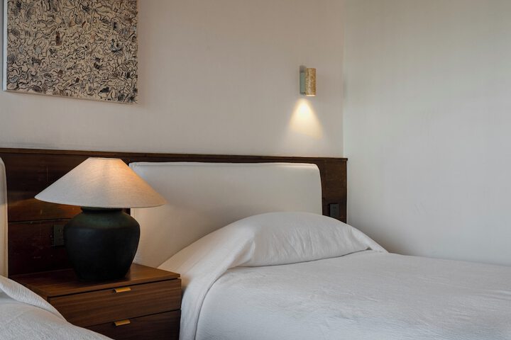 Room 40 of 67