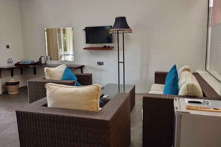 Room 10 of 36