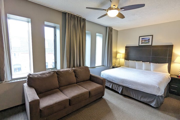 Room 15 of 40