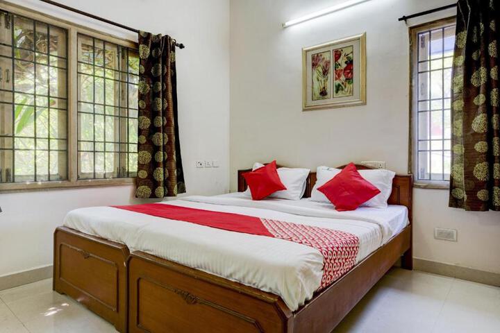 Hotel O J2 Service Apartment