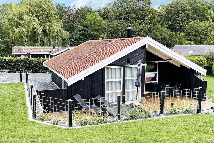 6 Person Holiday Home in Egernsund