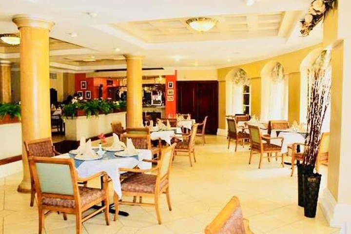 Dining Photos