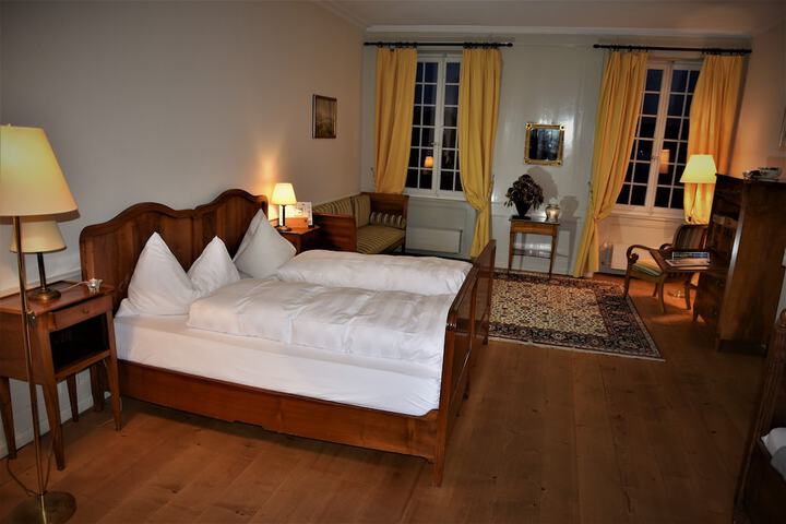 Room 15 of 27