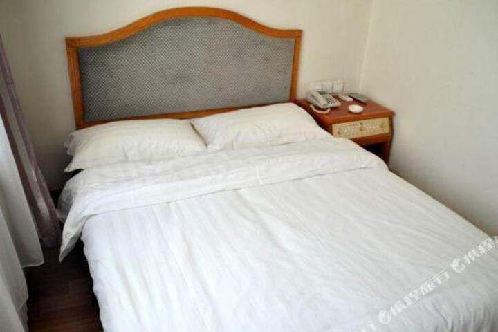 Haitian Yijia Hotel