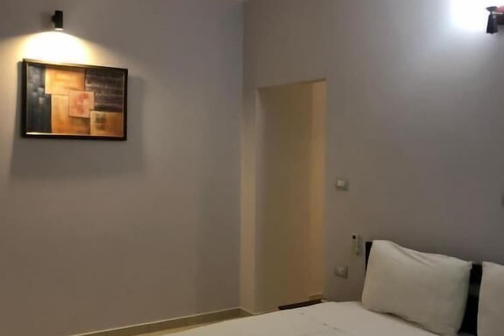 Room 22 of 67