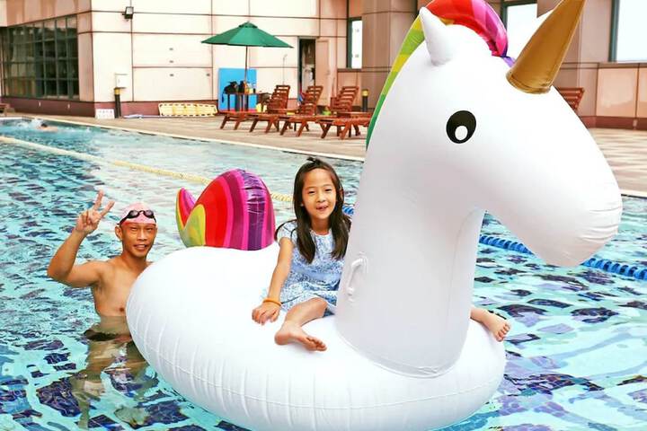 Pools & Facilities