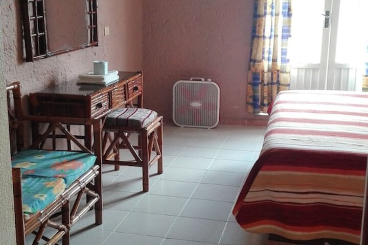 Room 6 of 52