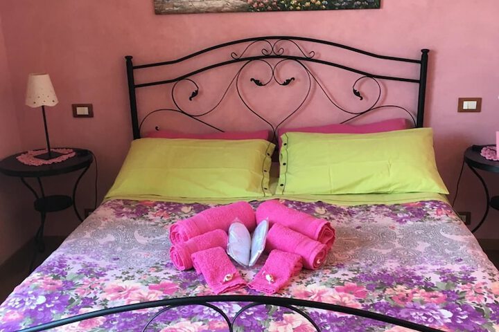 Room 3 of 33
