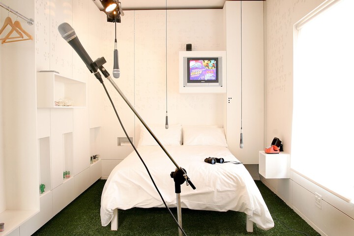Room 7 of 48