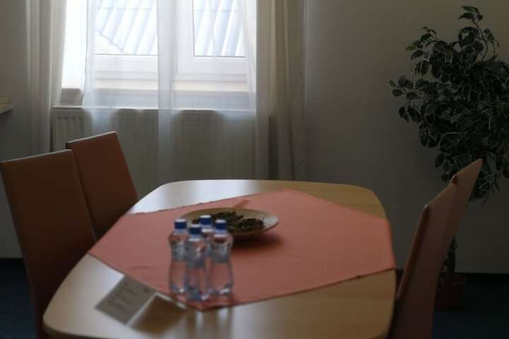 Room 38 of 84