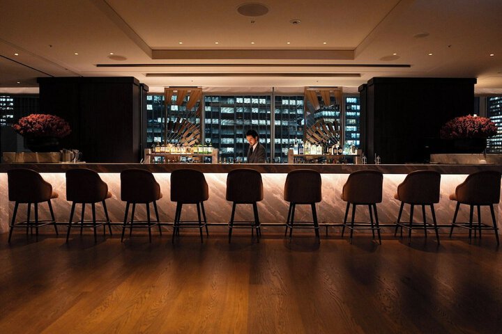 Lounge 26 of 31