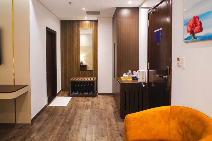 Room 15 of 73