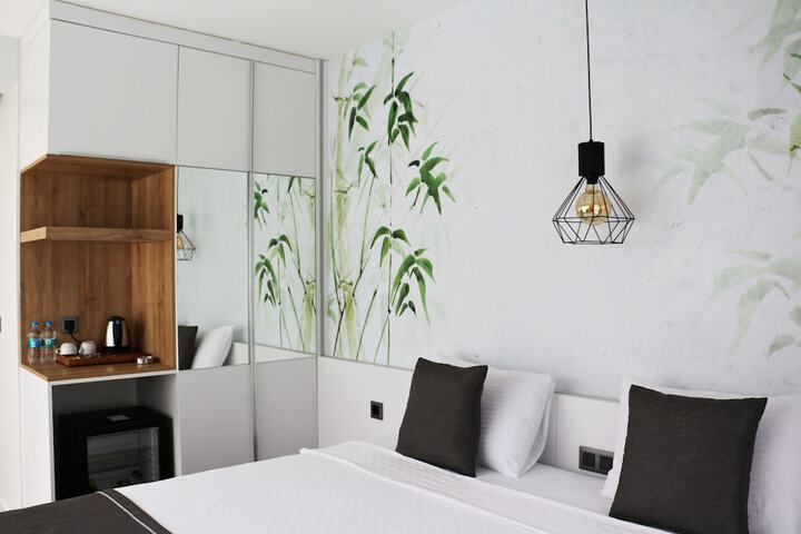 Room 5 of 27