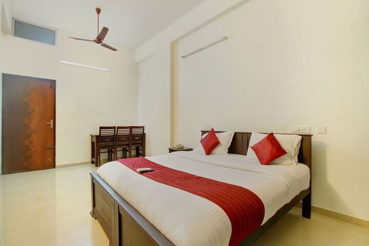 Room 7 of 19