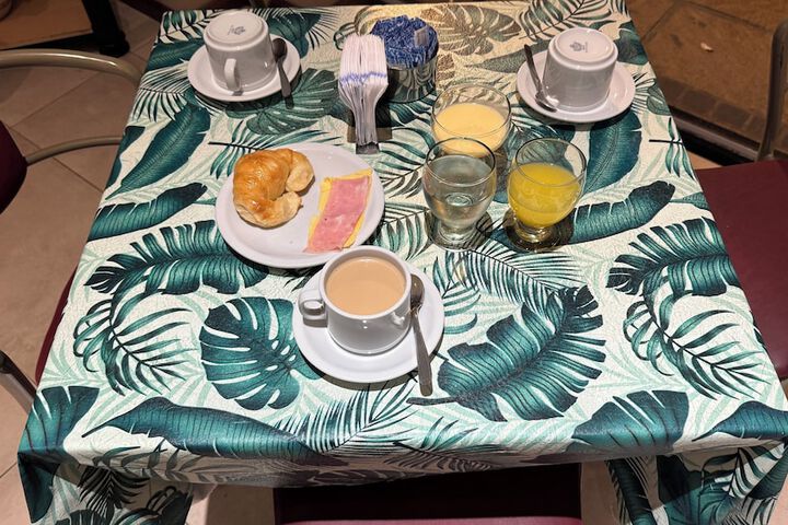 Breakfast/Coffee Service 117 of 138