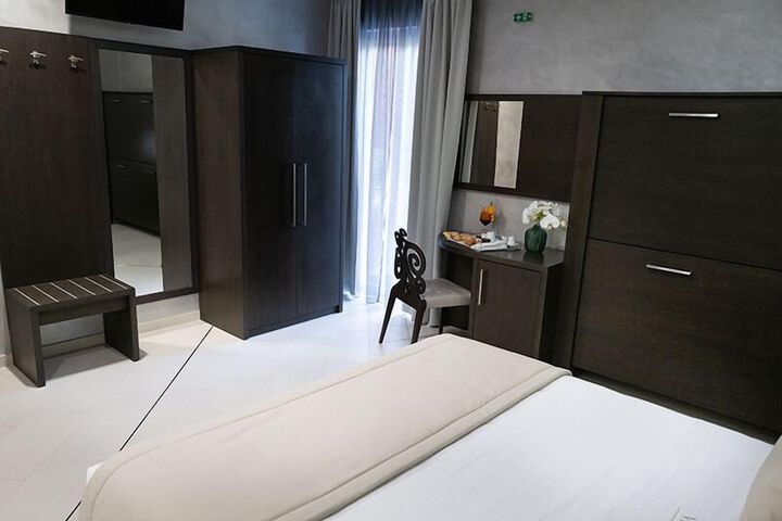 Room 7 of 57