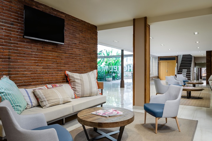 Hotel Lobby