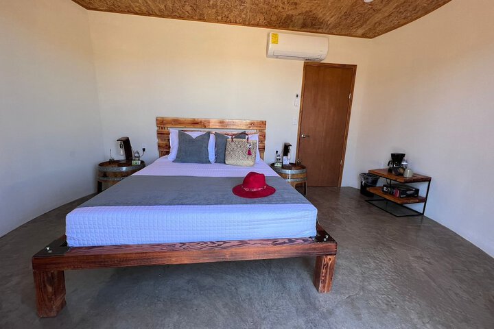 Room 10 of 43